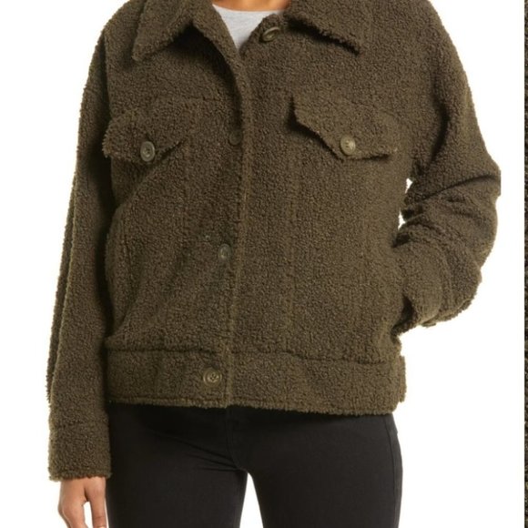 ❌SOLD ❌Noize Miley Short Length faux sherpa teddy trucker jacket olive green - Picture 4 of 11